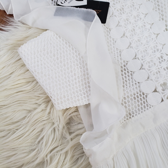 NWT White Bandeau Cut-Out Gown - Picture 10 of 11